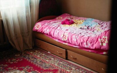 Jesus Sits on the Bed